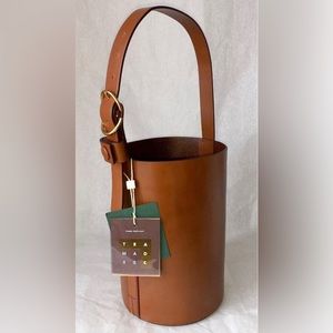Trademark Brown Cognag Leather Bucket Bag NWT